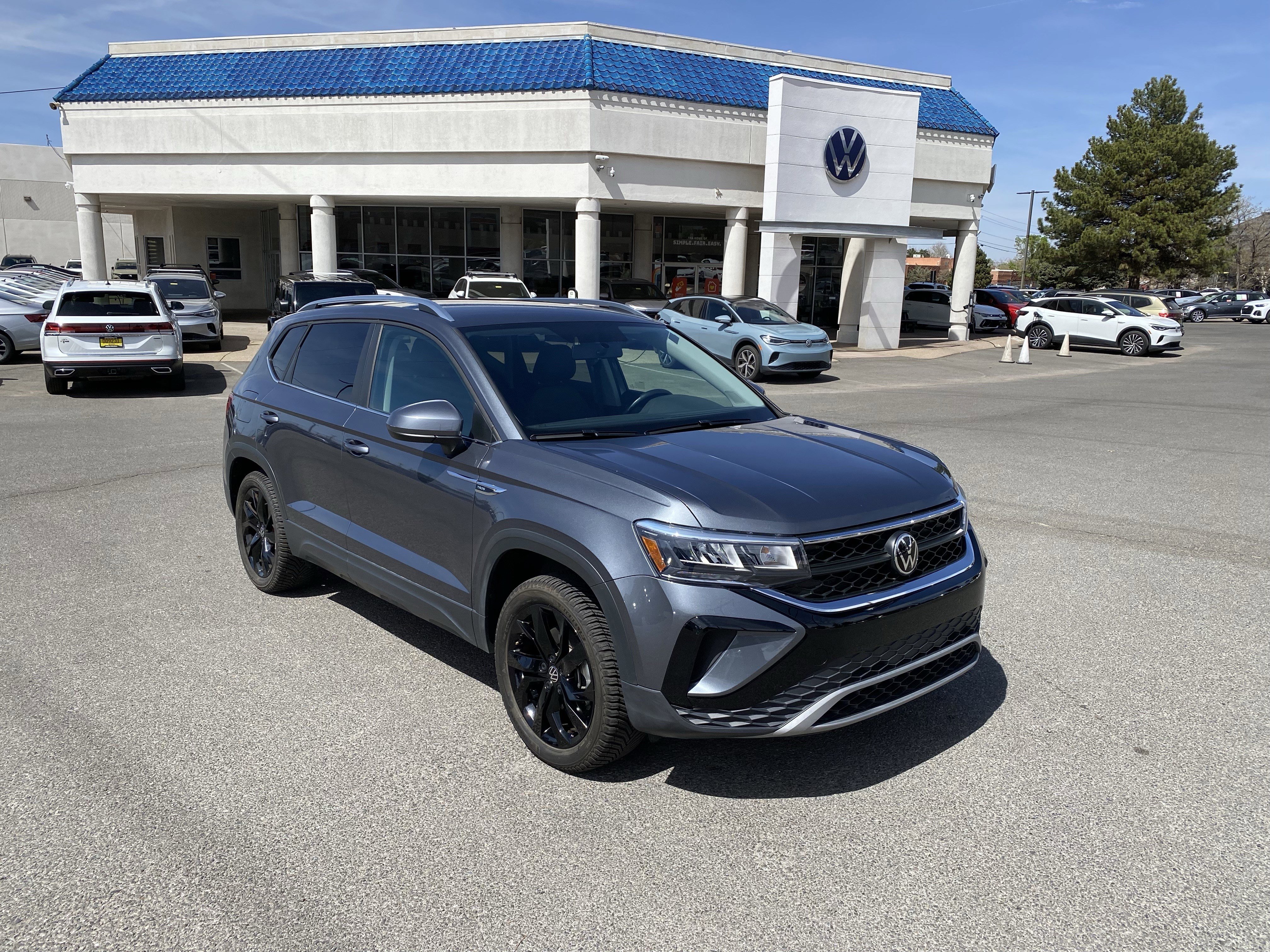 Certified 2022 Volkswagen Taos SE image 37