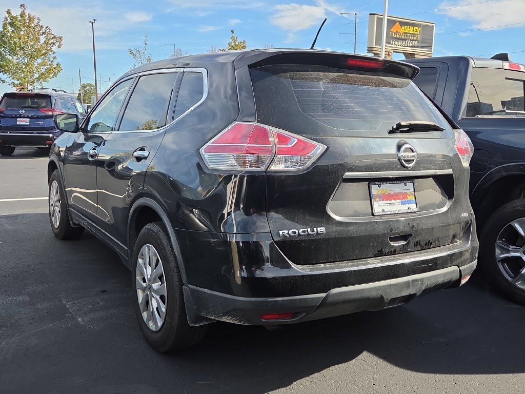 Used 2015 Nissan Rogue S AWD/4WD image 2