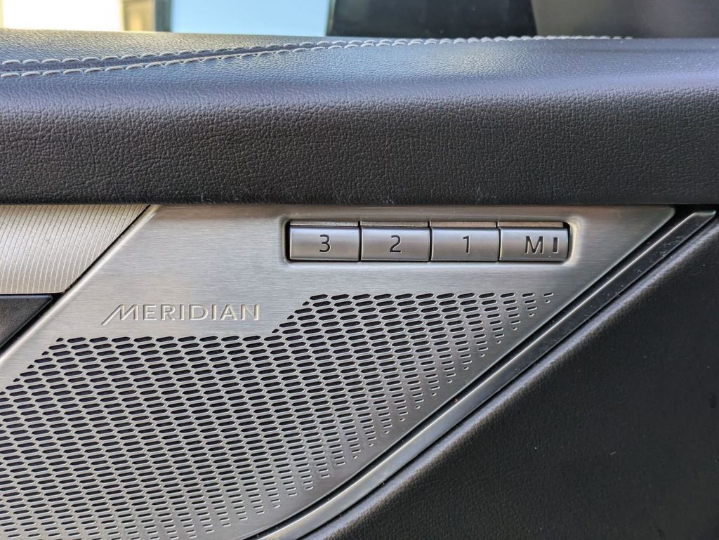 Used 2024 Jaguar F-PACE R-Dynamic S AWD/4WD image 5