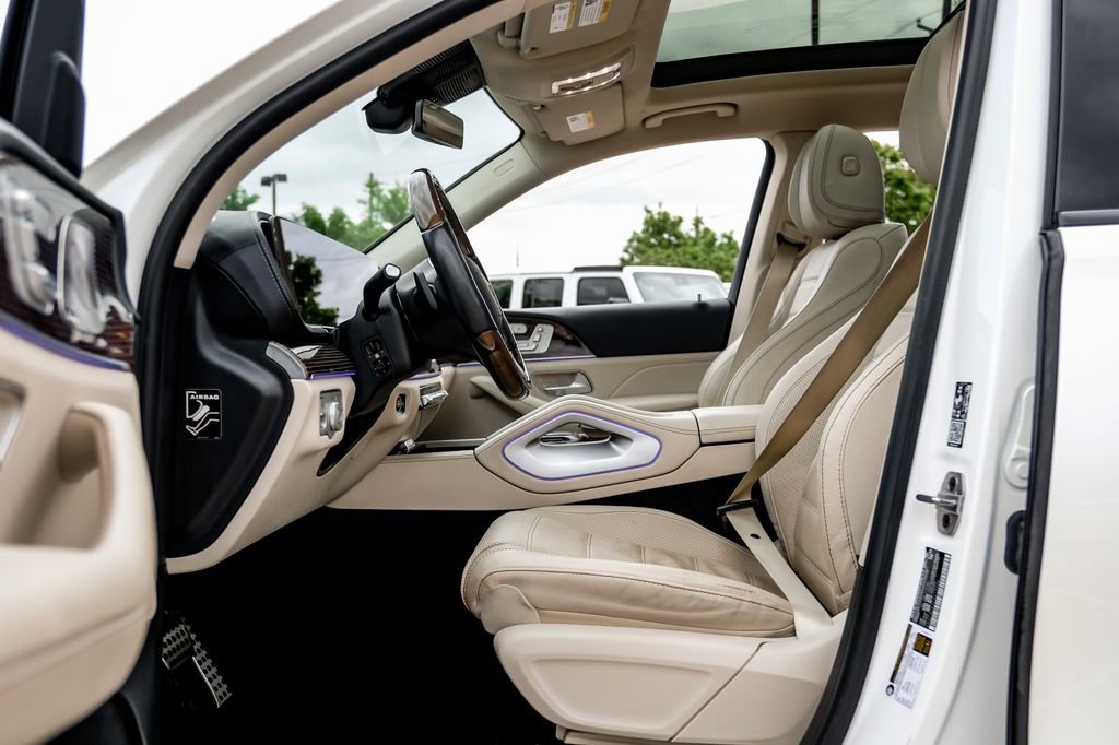 Used 2023 Mercedes-Benz GLS 580 4MATIC image 50