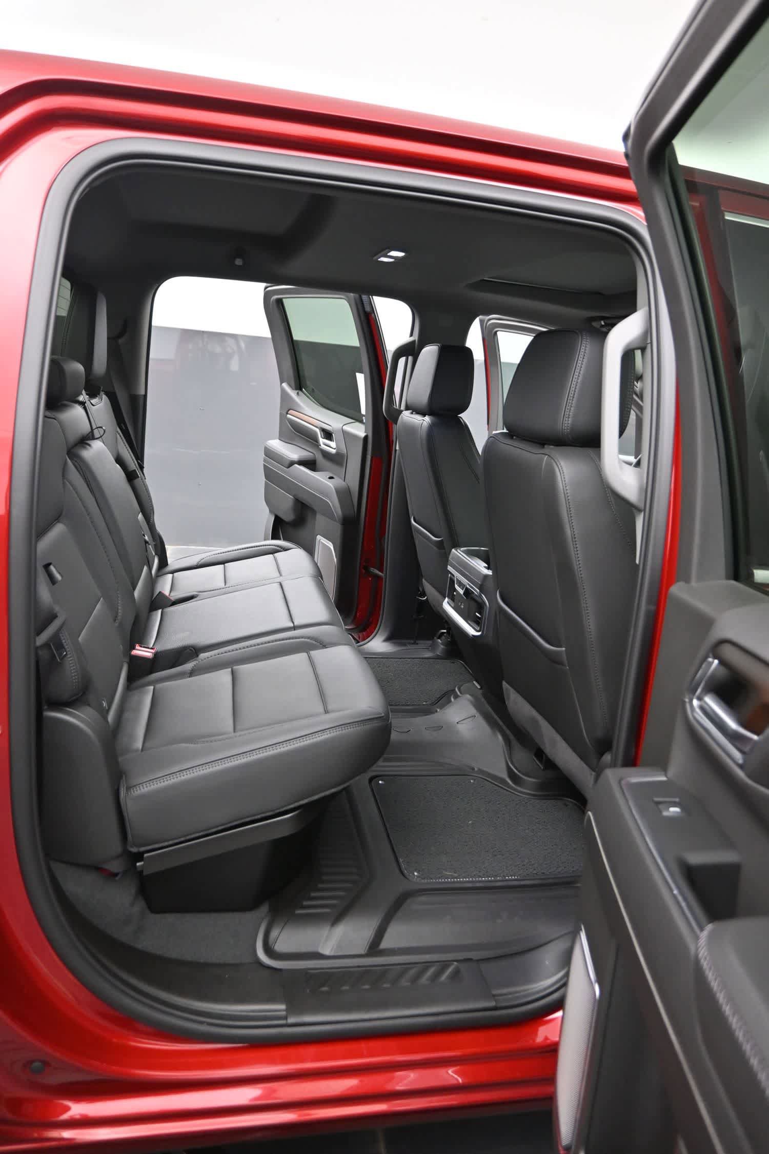 Used 2024 GMC Sierra 1500 Denali w/ Denali Reserve Package image 16