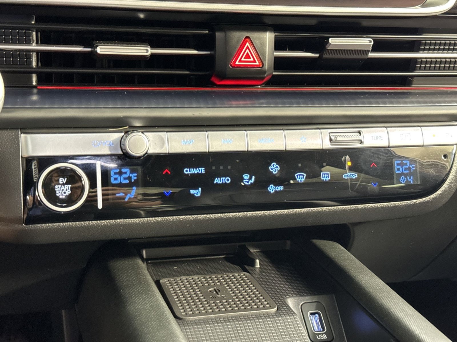 Used 2023 Hyundai Ioniq 6 SEL RWD image 33