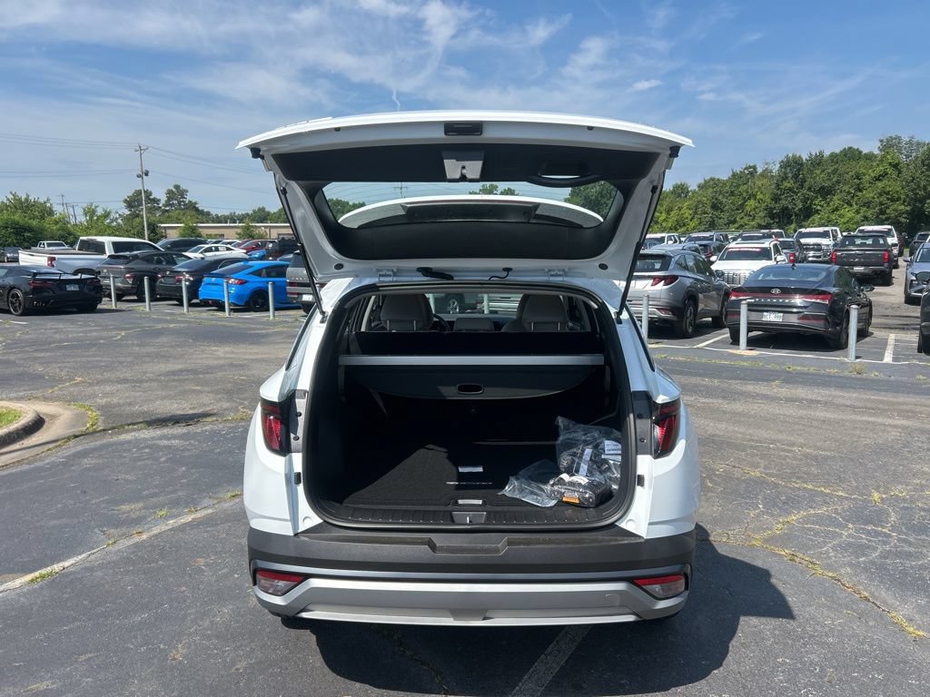 New 2026 Hyundai Tucson Blue SE AWD/4WD image 32