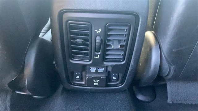 Used 2024 Dodge Durango GT image 16