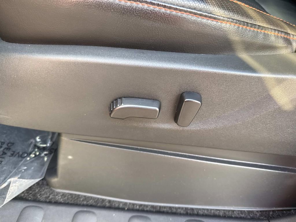 Used 2024 Nissan Frontier PRO-4X w/ Pro Premium Package image 28