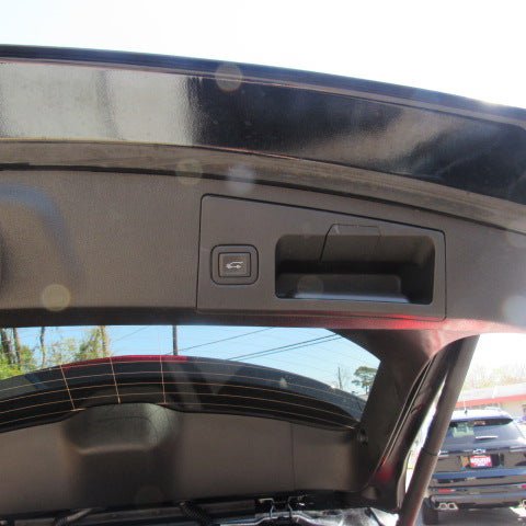 Used 2025 Cadillac XT4 Premium Luxury AWD/4WD image 9