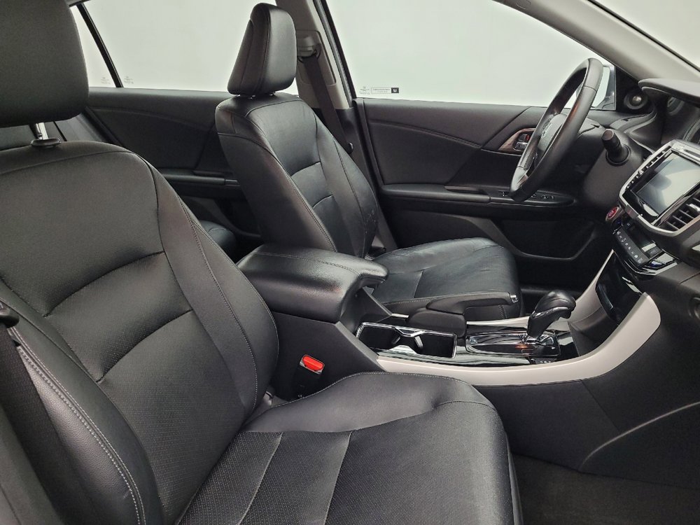 Used 2017 Honda Accord EX-L image 21