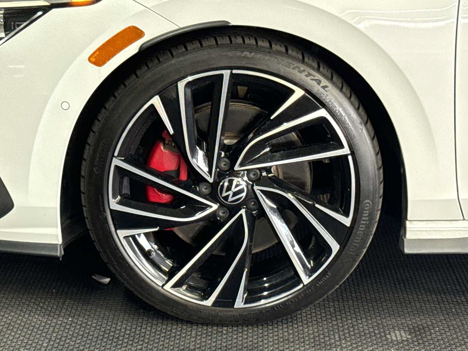 Used 2023 Volkswagen GTI Autobahn FWD image 11
