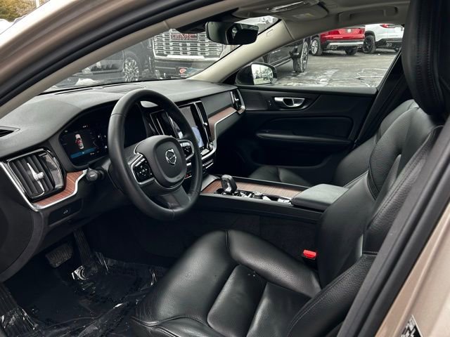 Used 2023 Volvo S60 B5 Plus w/ Climate Package image 14