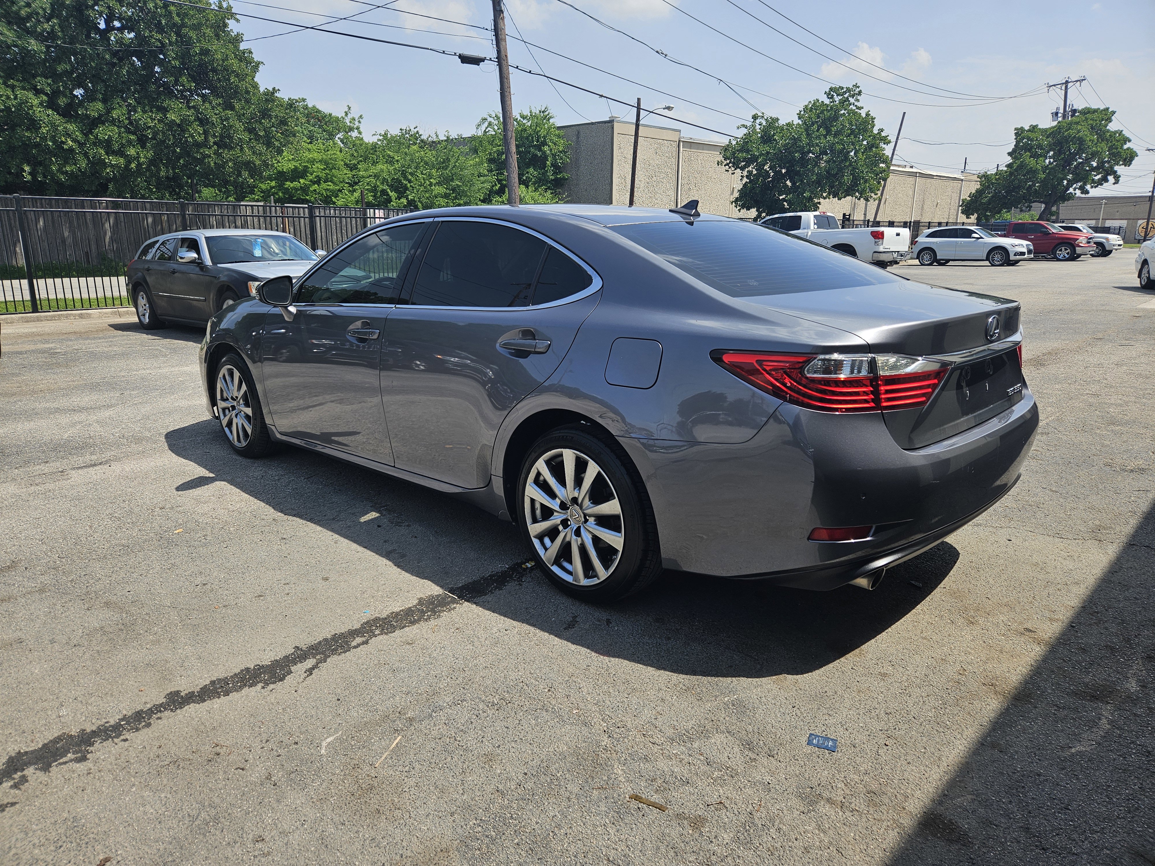 Used 2013 Lexus ES 350 w/ Luxury Pkg FWD image 6