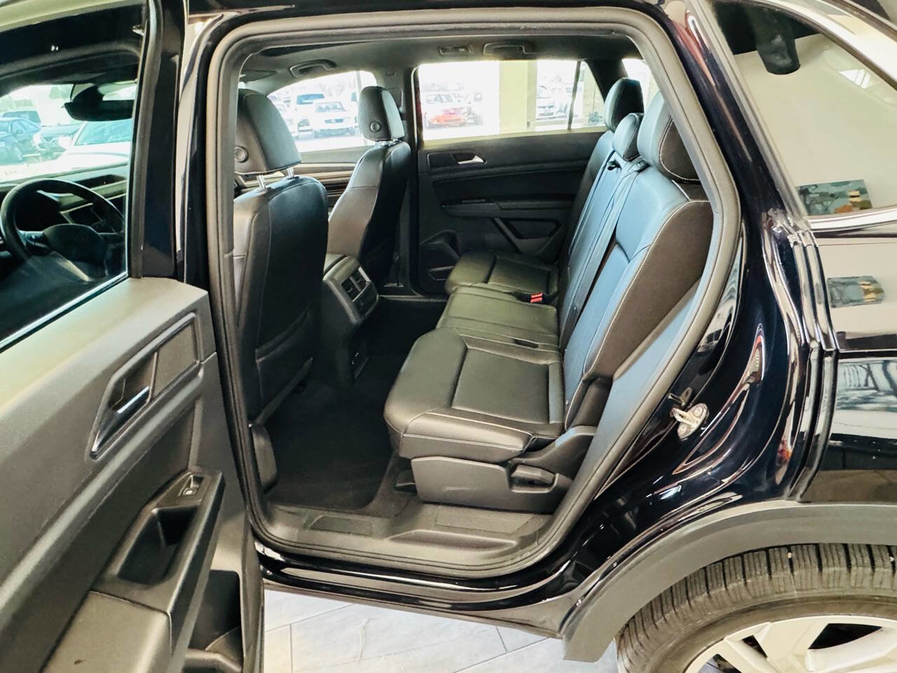Used 2020 Volkswagen Atlas Cross Sport SEL image 22