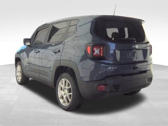 Used 2023 Jeep Renegade Latitude AWD/4WD image 4