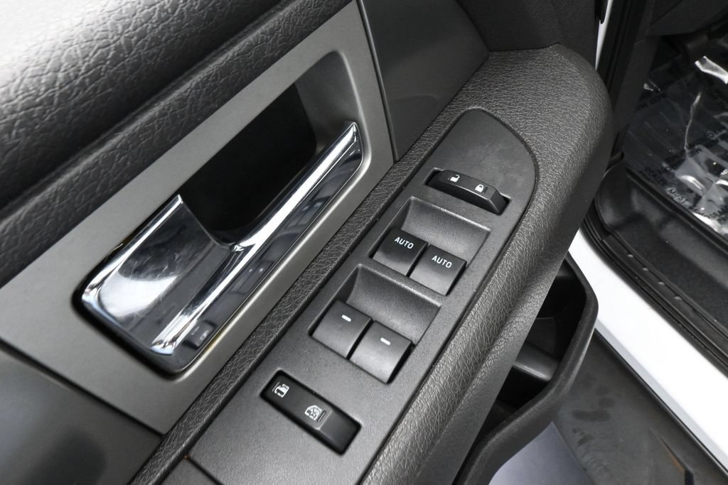 Used 2013 Ford F150 Raptor w/ Luxury Equipment Group AWD/4WD image 15