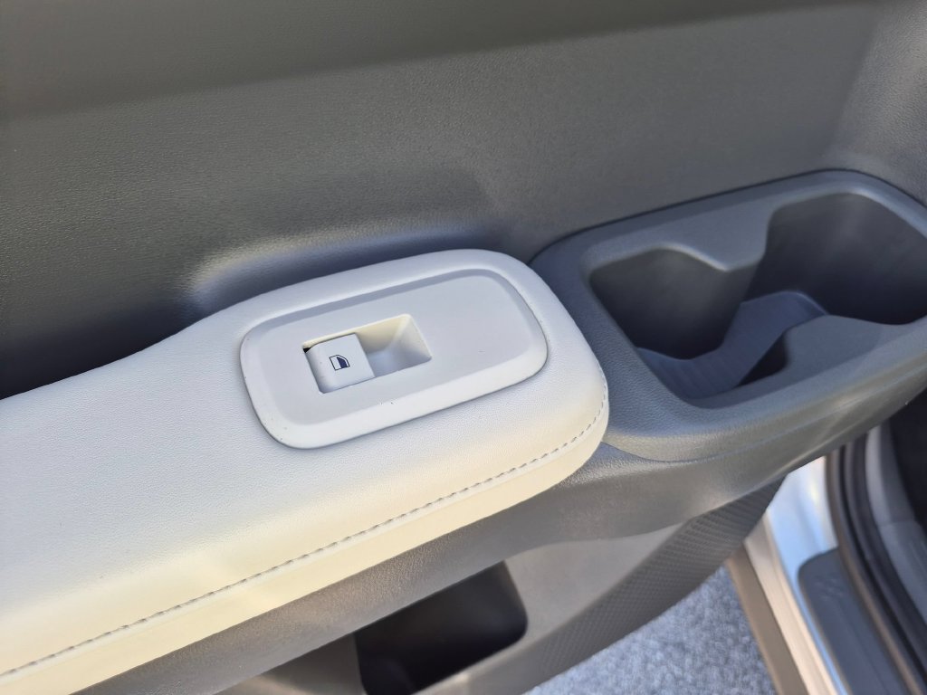 Used 2025 Hyundai Santa Fe SEL FWD image 26