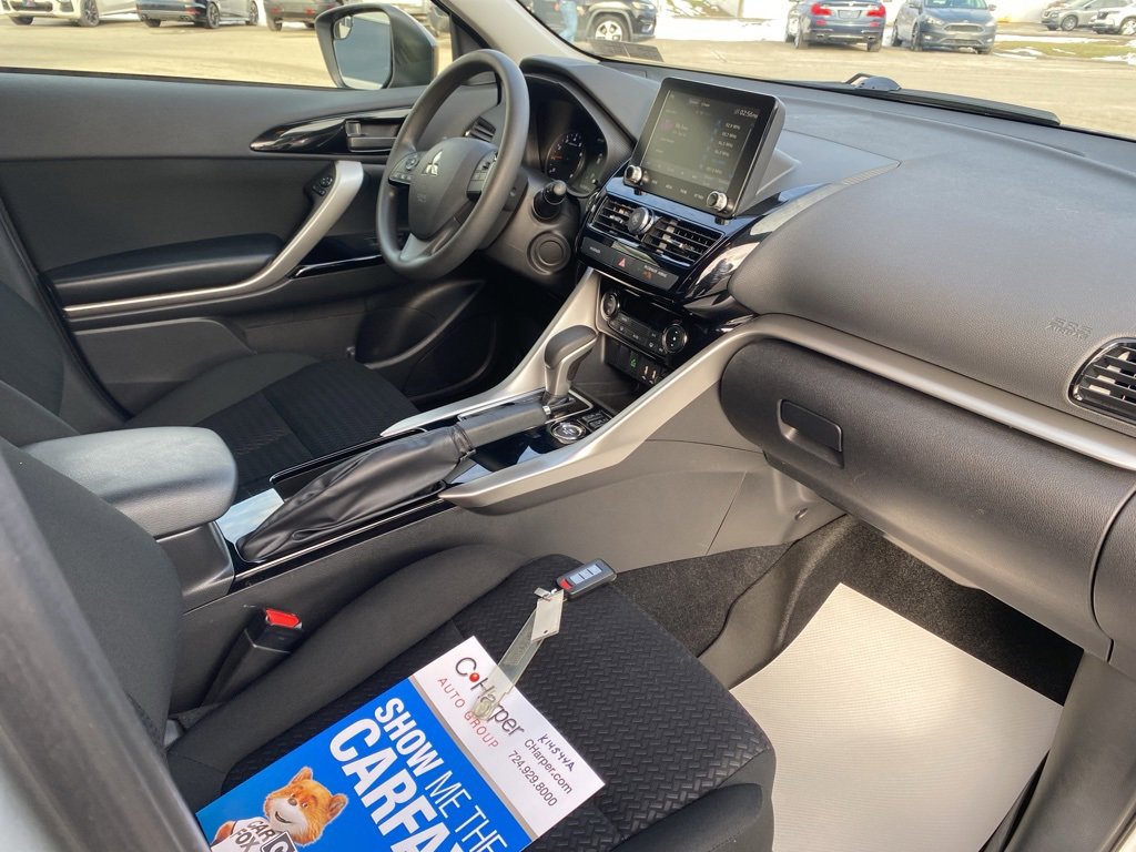 Used 2024 Mitsubishi Eclipse Cross LE image 9