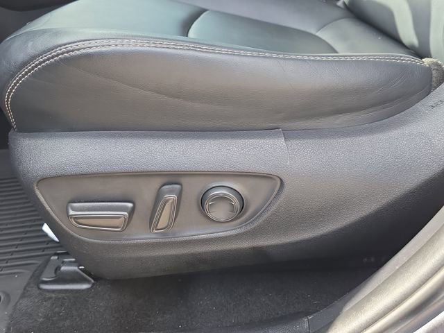 Used 2021 Toyota RAV4 XLE Premium image 23