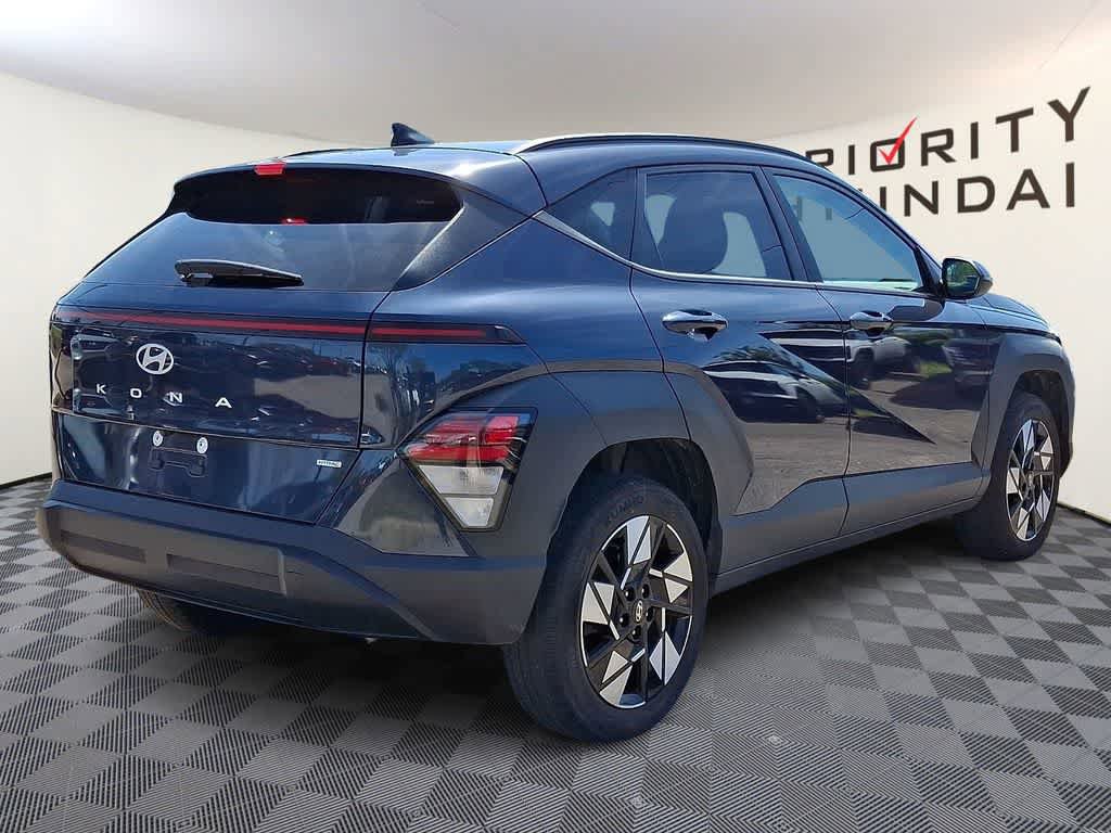 Used 2025 Hyundai Kona SEL AWD/4WD image 4