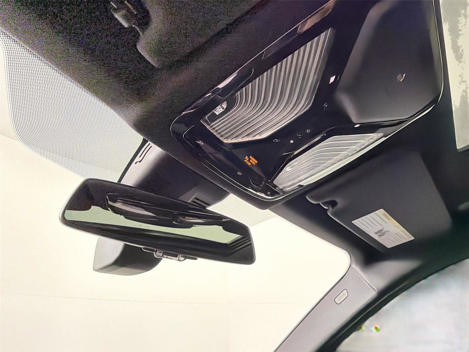 New 2026 BMW 330i xDrive Sedan w/ M Sport Package image 19