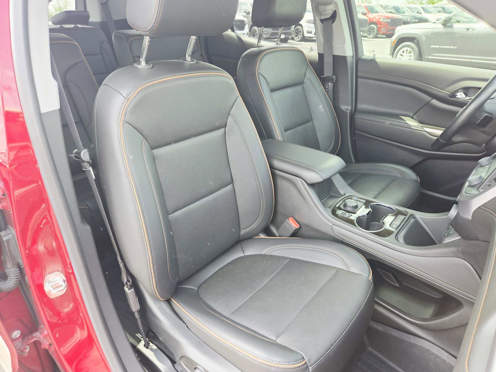 Used 2023 GMC Acadia AT4 w/ Technology Package AWD/4WD image 21