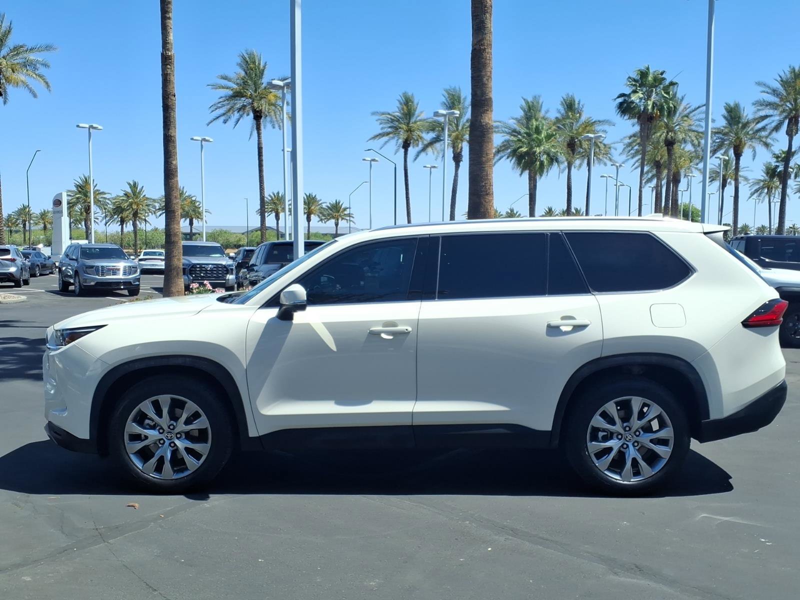 Used 2024 Toyota Grand Highlander FWD image 6