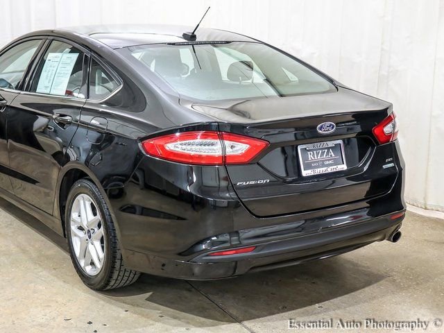 Used 2014 Ford Fusion SE image 4