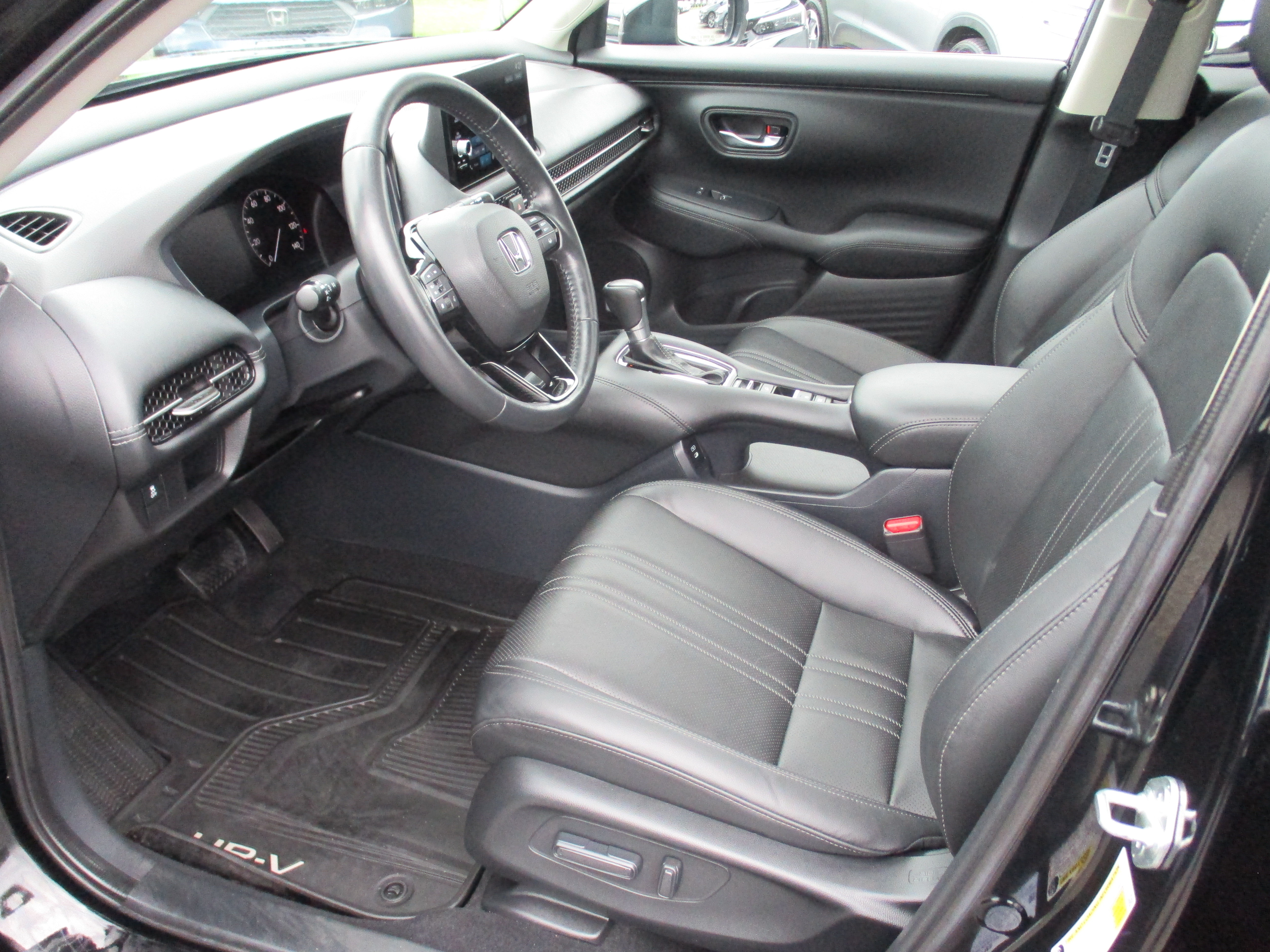 Certified 2024 Honda HR-V EX-L image 12