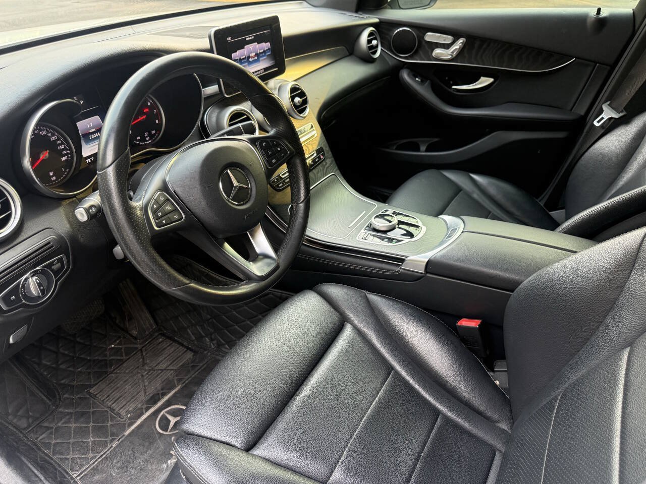 Used 2017 Mercedes-Benz GLC 300 4MATIC w/ Premium 1 Package image 22