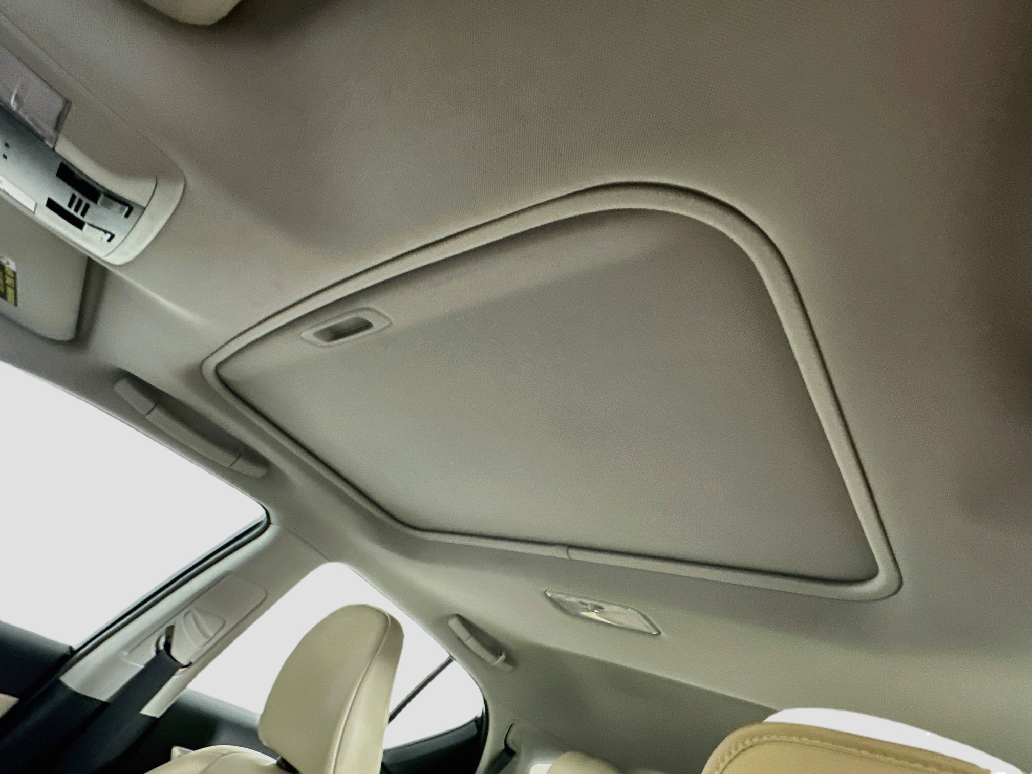 Used 2013 Lexus CT 200h w/ Premium Pkg w/Navigation FWD image 26