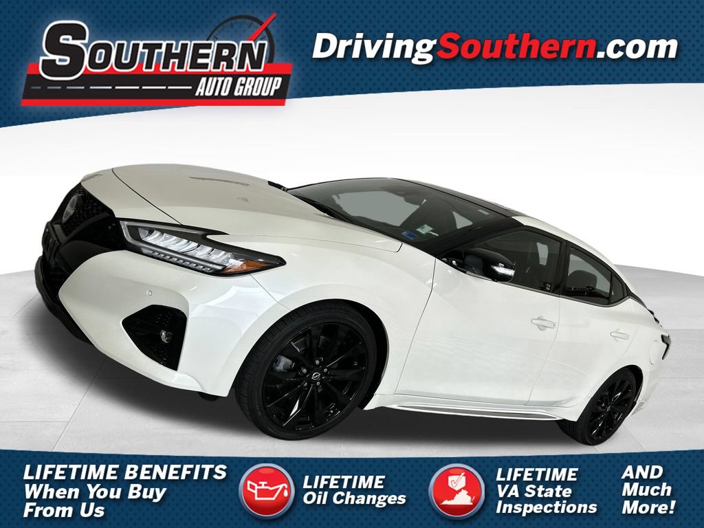 Used 2023 Nissan Maxima SR w/ Sport Mat Group FWD image 1