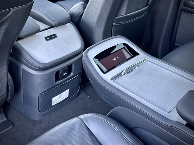 New 2025 Lincoln Navigator Reserve image 23