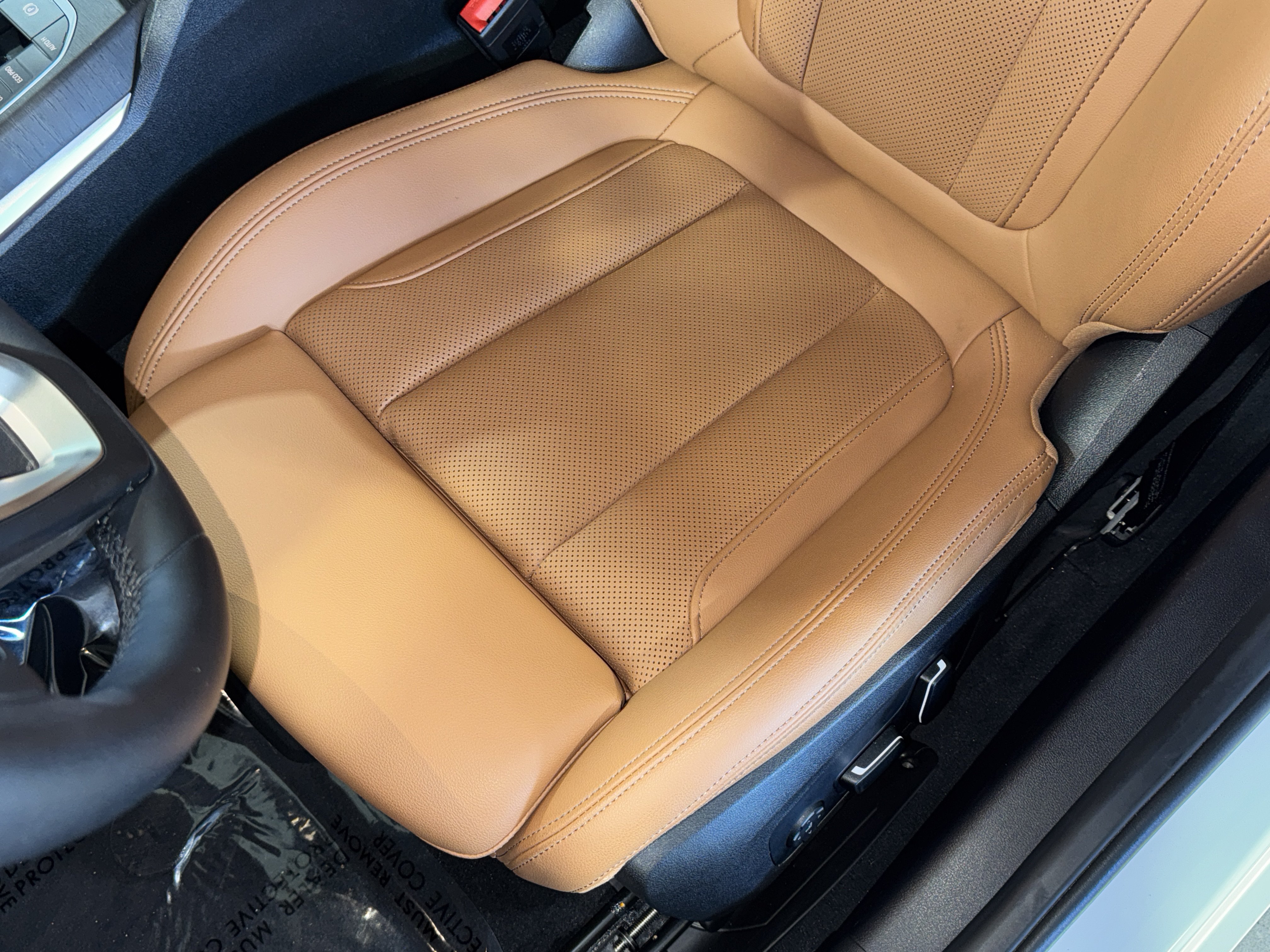 Used 2024 BMW 330i Sedan w/ Convenience Package RWD image 36