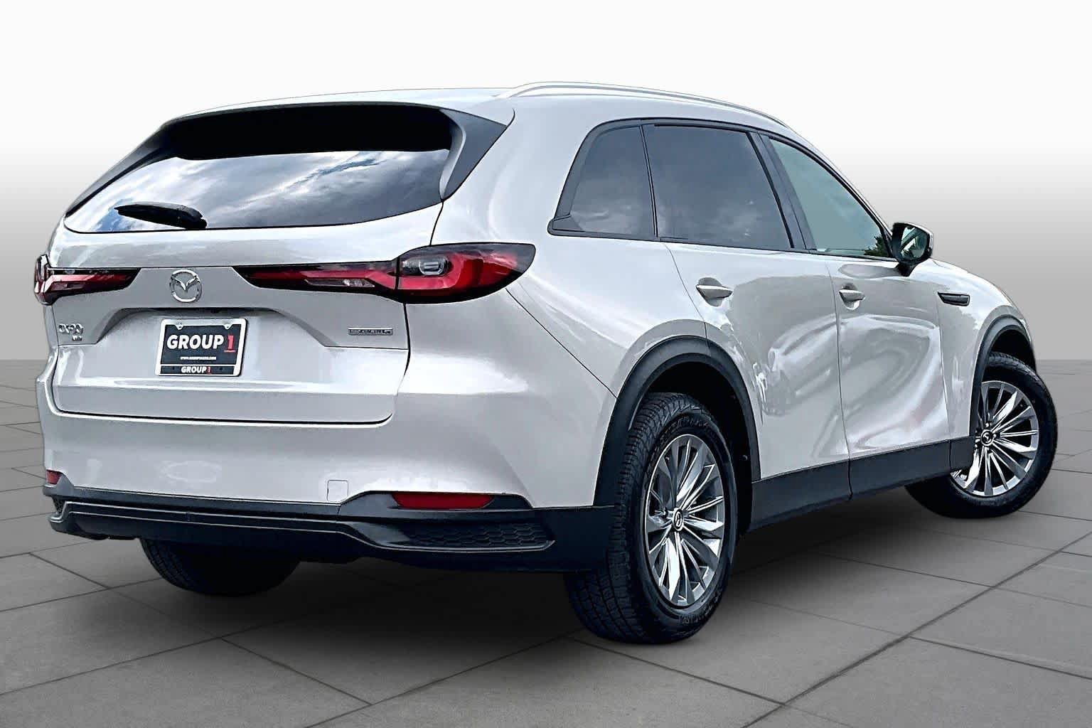Used 2024 MAZDA CX-90 3.3 Turbo w/ Preferred Package AWD/4WD image 13
