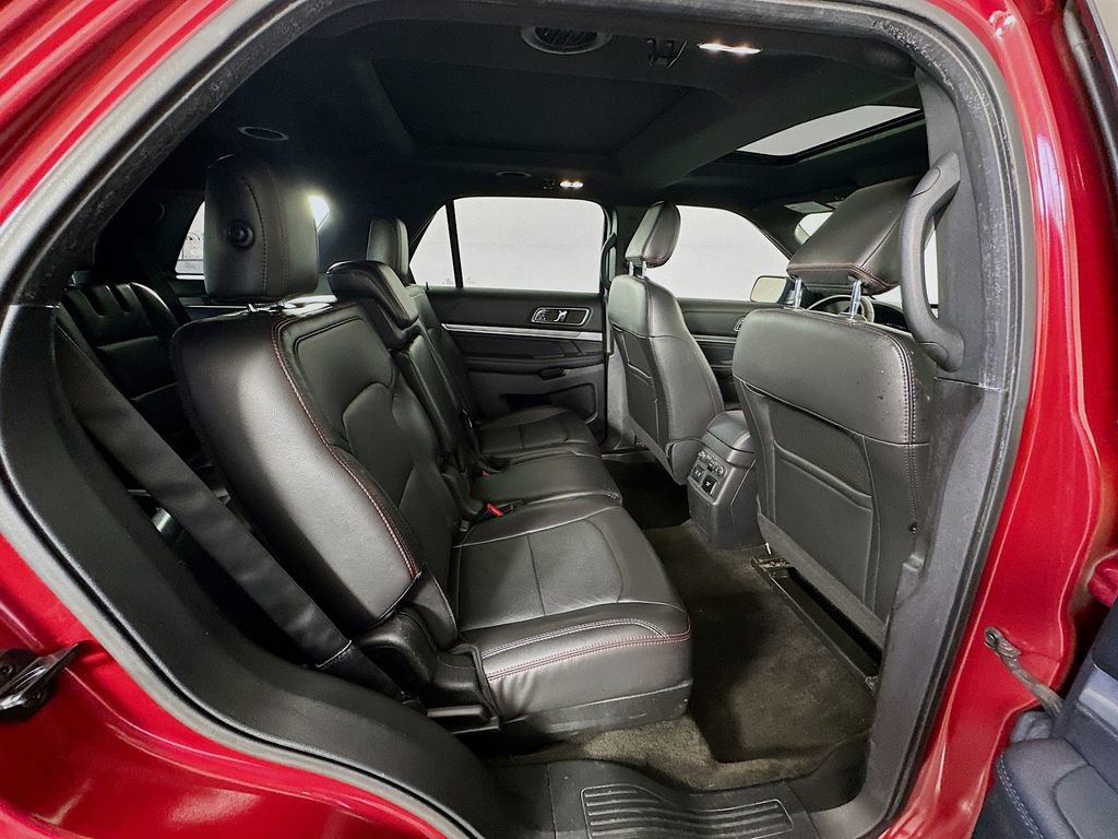 Used 2018 Ford Explorer Sport w/ Equipment Group 401A image 28