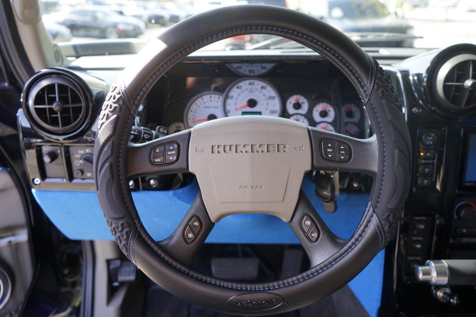 Used 2003 HUMMER H2 w/ Preferred Equipment Group image 13