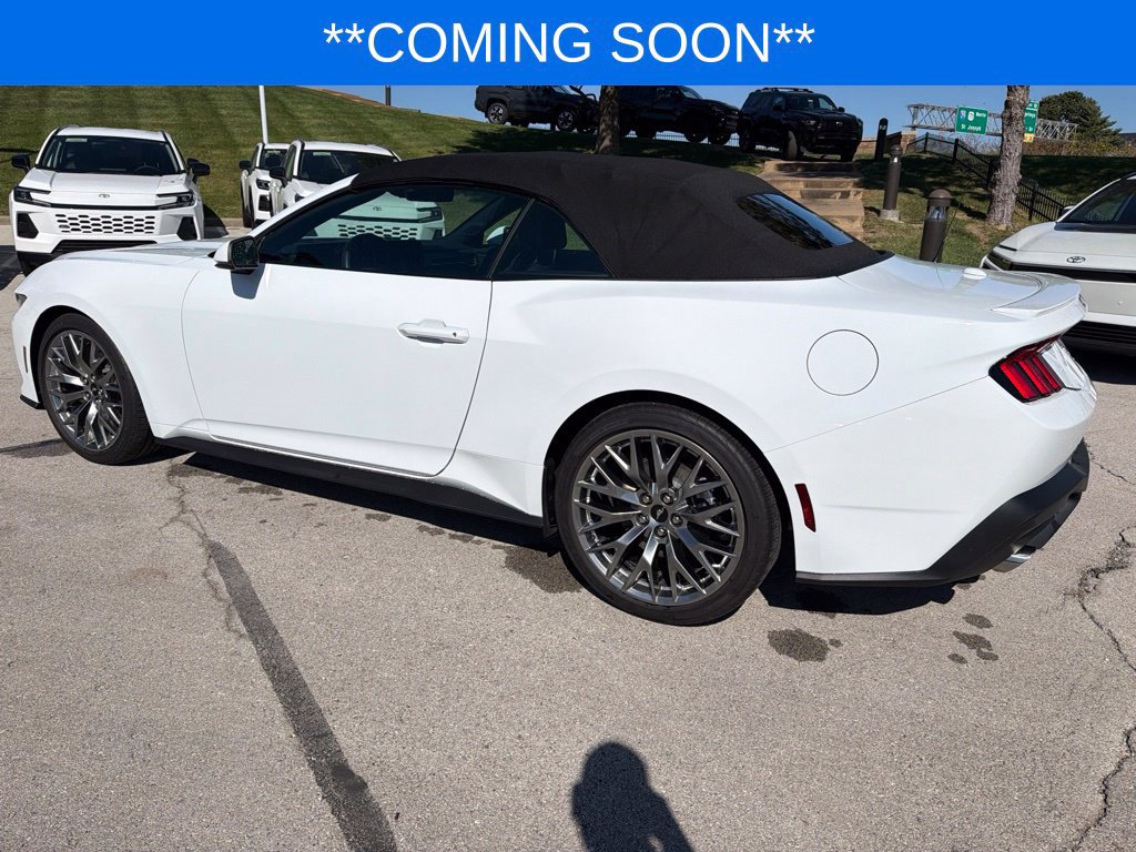Used 2024 Ford Mustang Premium RWD image 9