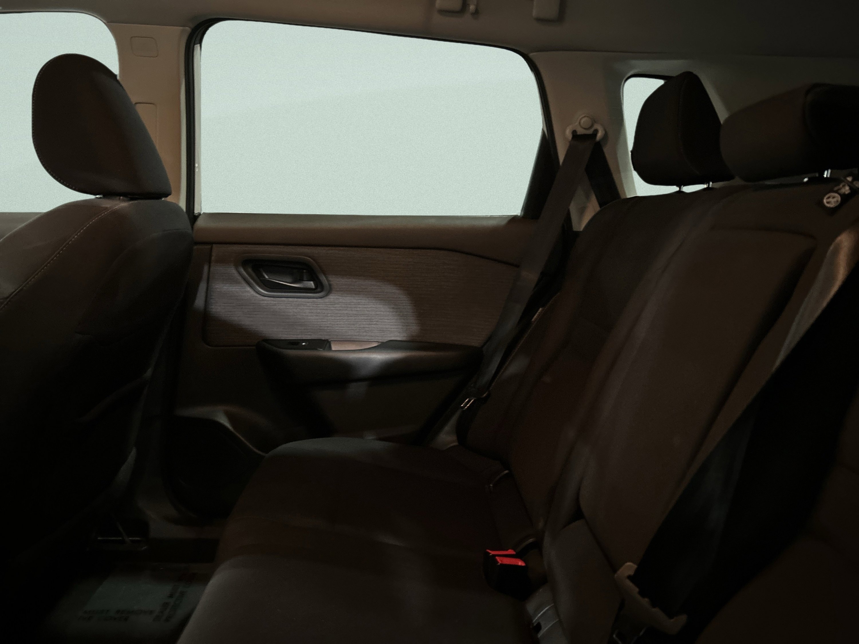 Used 2023 Nissan Rogue S image 14