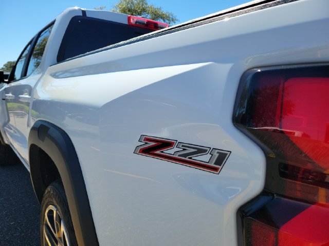 Certified 2023 Chevrolet Colorado Z71 w/ Z71 Convenience Package 2 AWD/4WD image 9