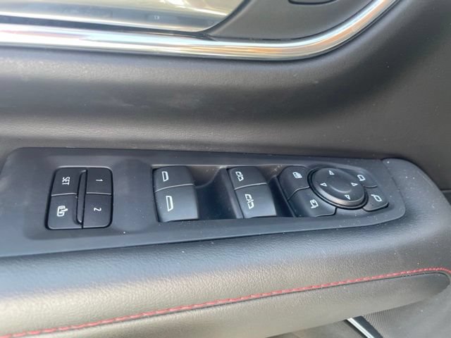 Used 2023 Chevrolet Suburban RST w/ Sport Performance Package AWD/4WD image 12