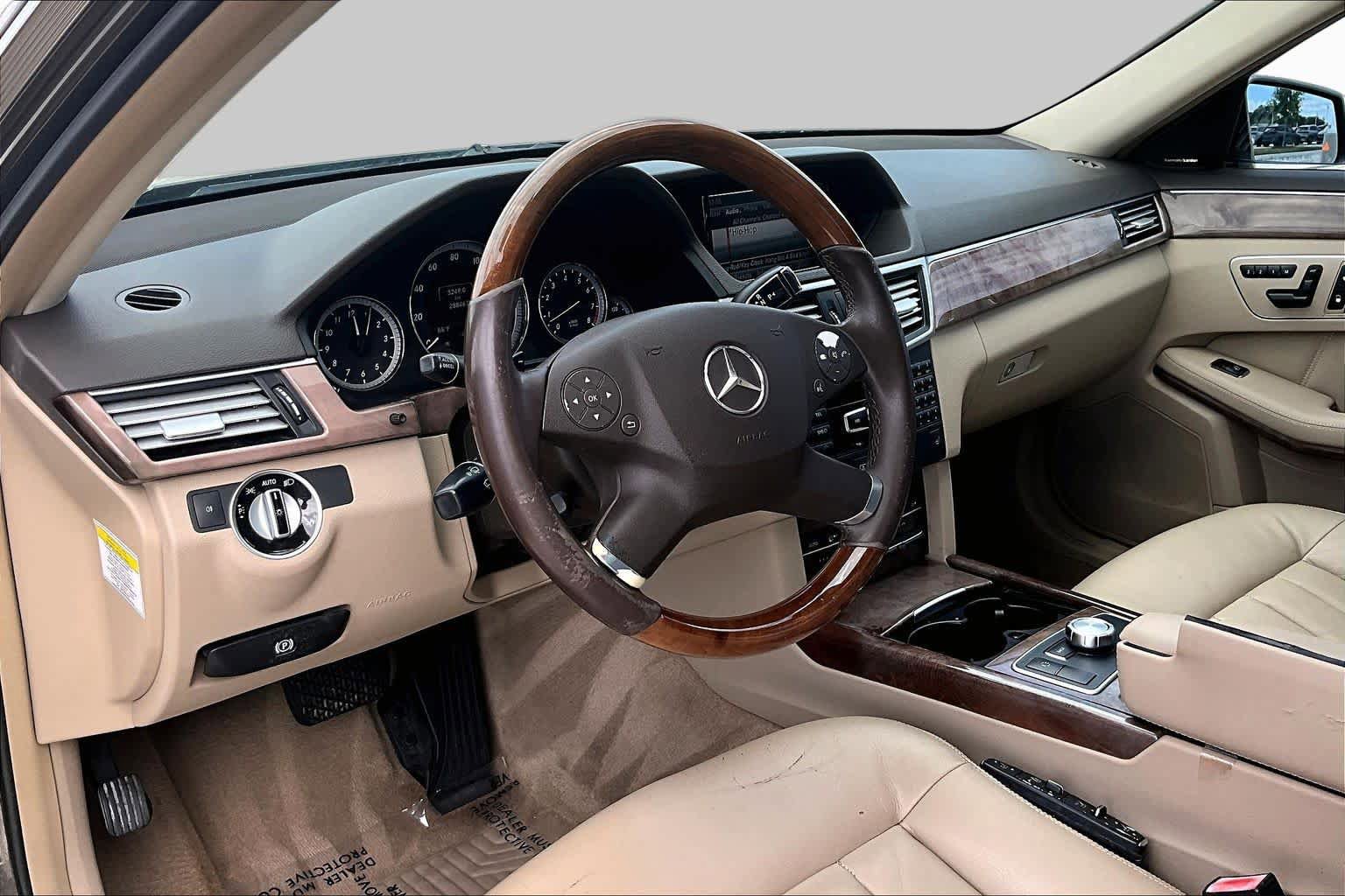 Used 2013 Mercedes-Benz E 350 Sedan image 15