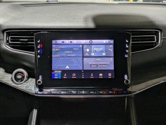 Used 2022 Jeep Wagoneer Series II AWD/4WD image 16