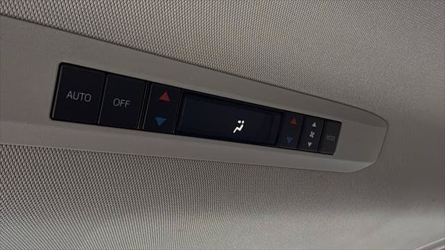 Certified 2025 Toyota Sienna XLE FWD image 41