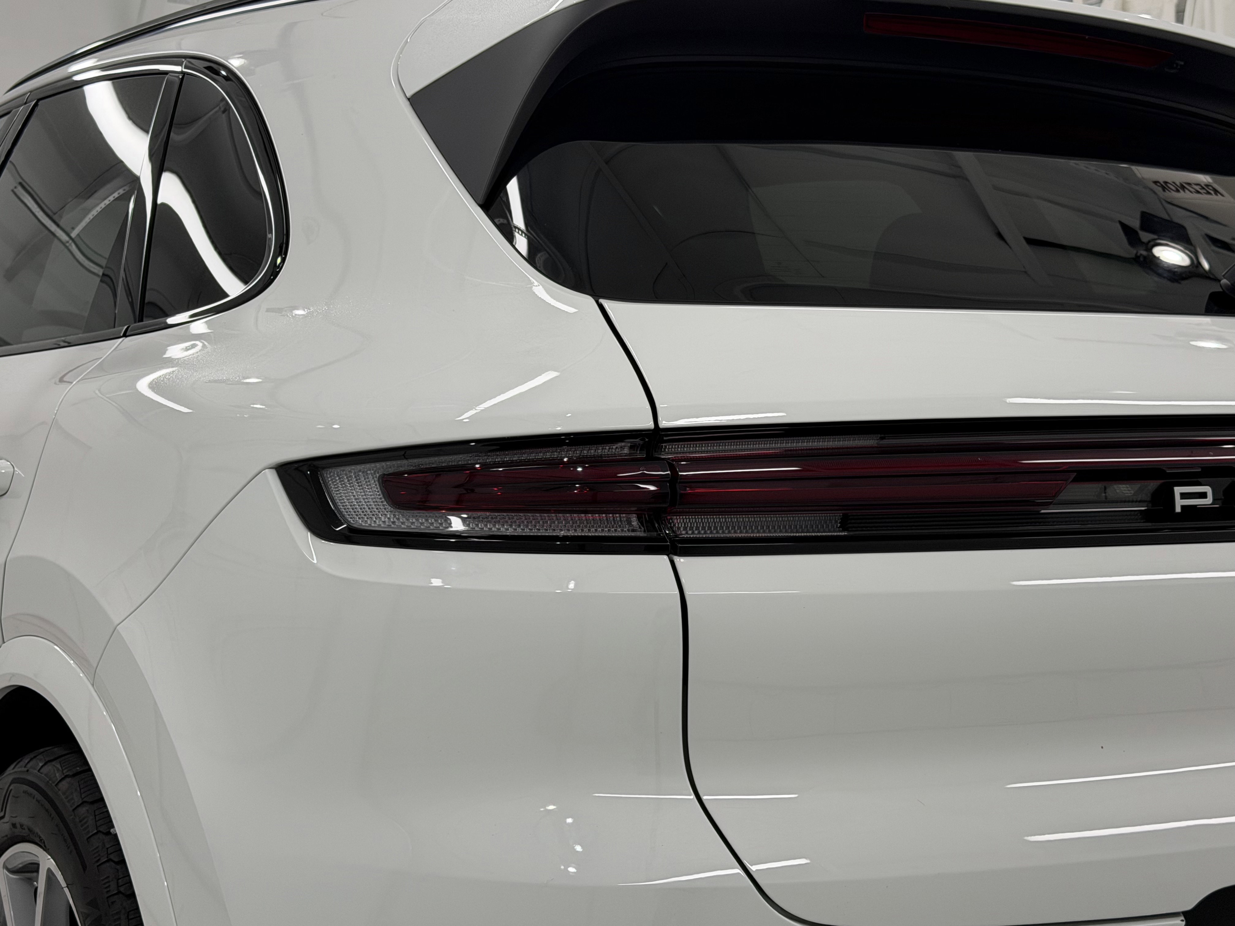 Certified 2025 Porsche Cayenne image 18
