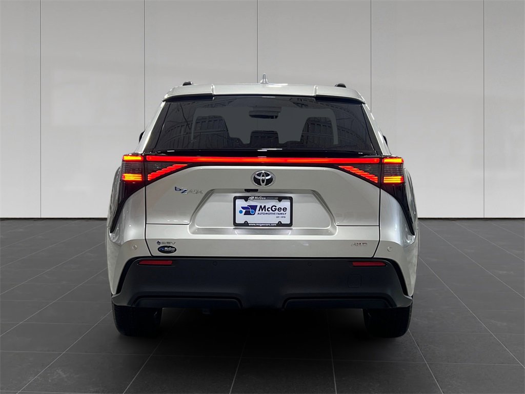 Used 2025 Toyota bZ4X AWD w/ Weather Package image 4