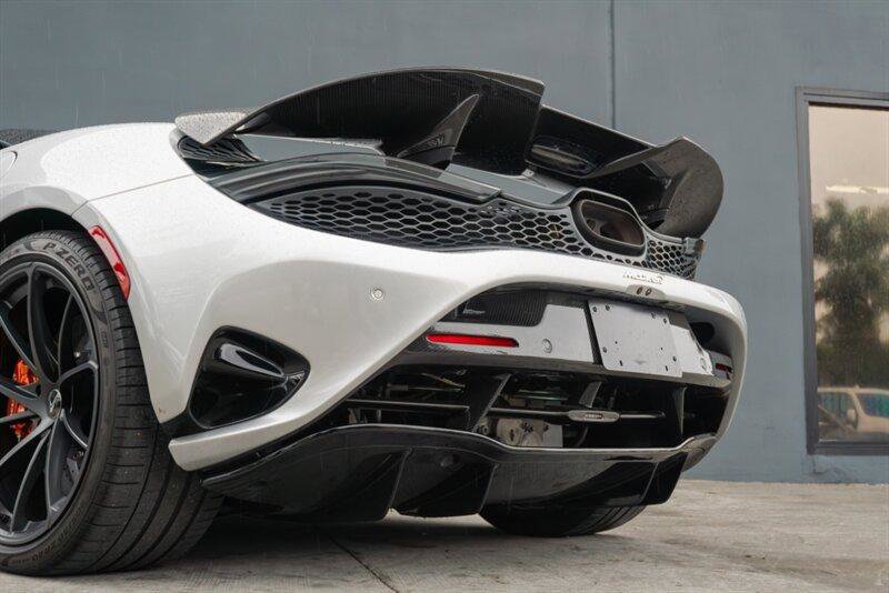 Used 2024 McLaren 750S Spider image 50