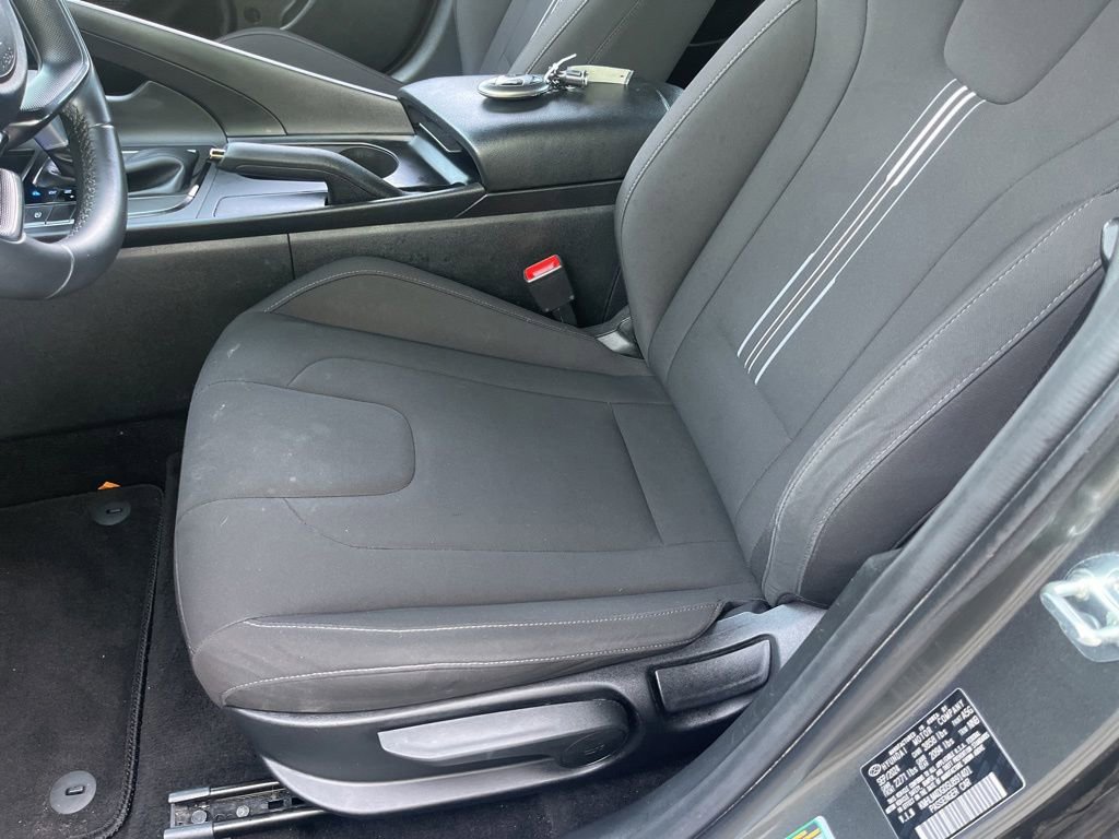 Used 2025 Hyundai Elantra Sport FWD image 7