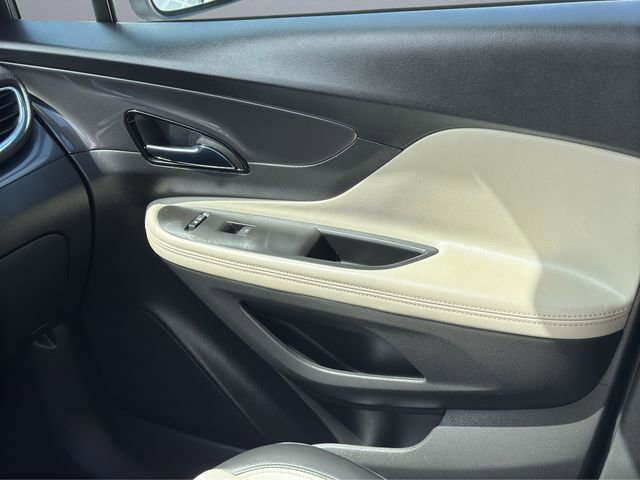 Used 2020 Buick Encore Preferred w/ Safety Package image 25