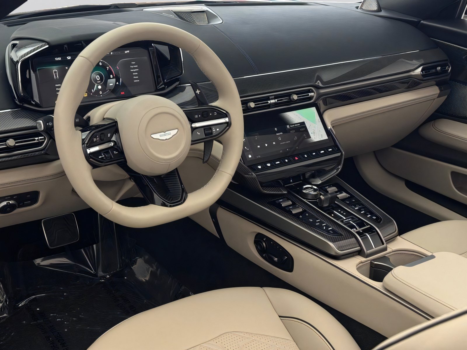New 2026 Aston Martin Vanquish Convertible RWD image 8