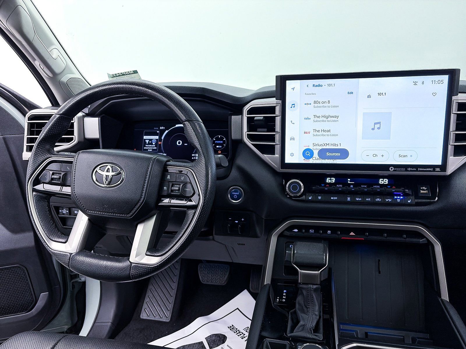 Used 2024 Toyota Tundra Limited image 9