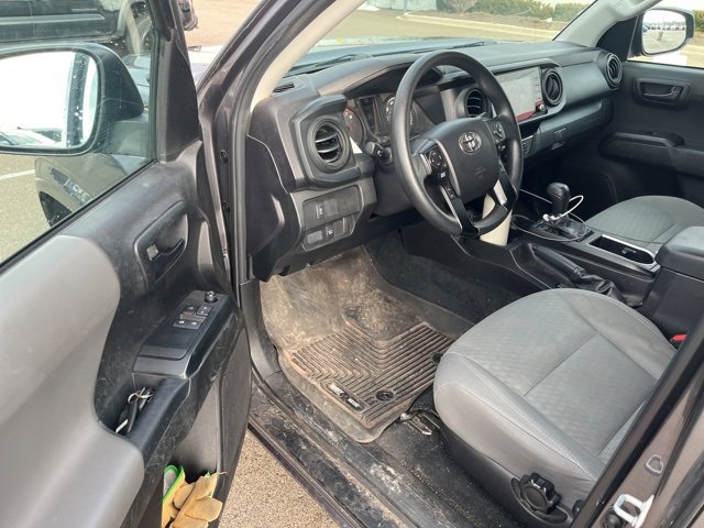 Used 2022 Toyota Tacoma SR image 4