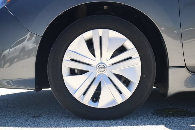 Certified 2025 Nissan Leaf S FWD image 9